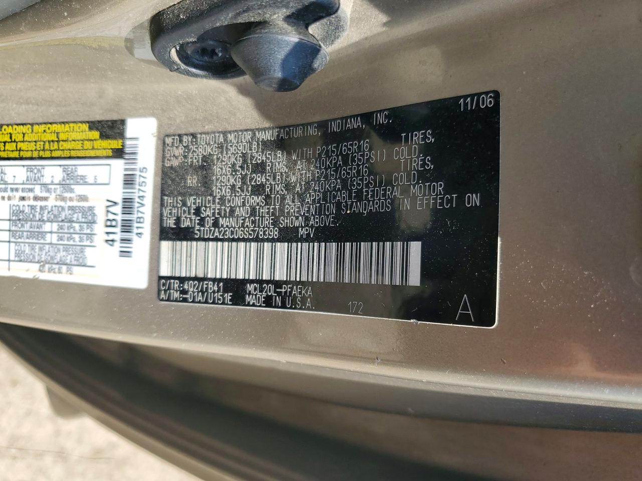 2006 TOYOTA SIENNA
