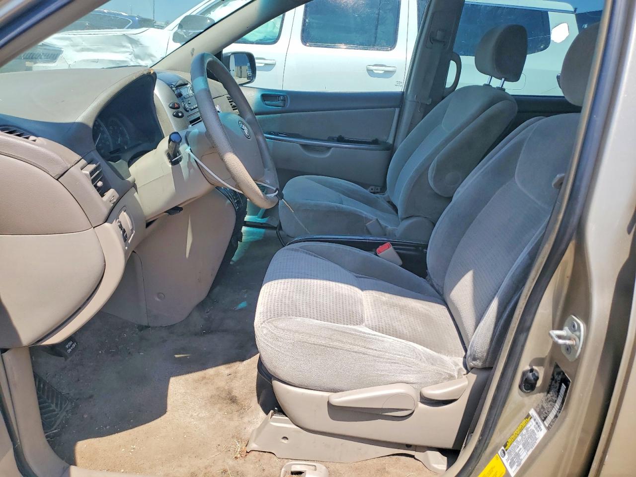2006 TOYOTA SIENNA