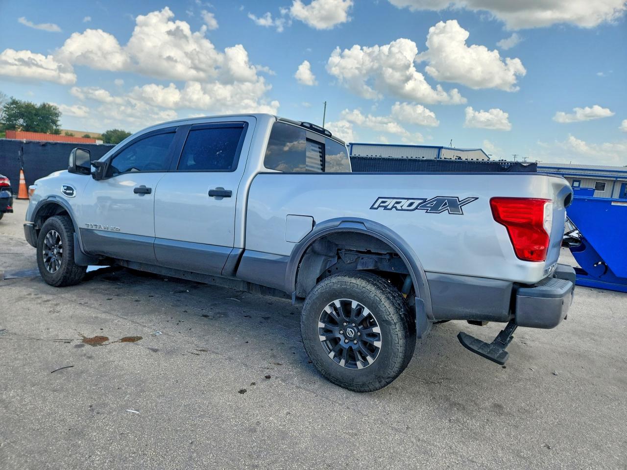 2019 NISSAN TITAN