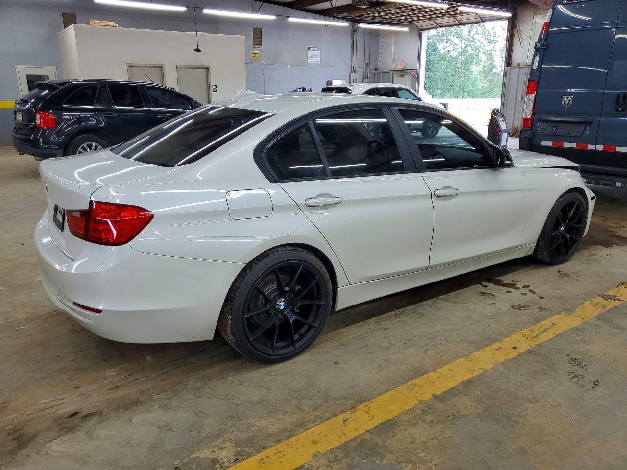2013 BMW 3 SERIES