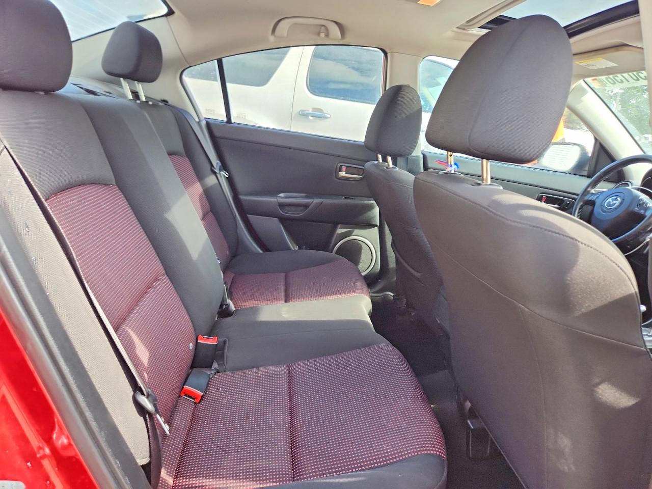 2005 MAZDA MAZDA3