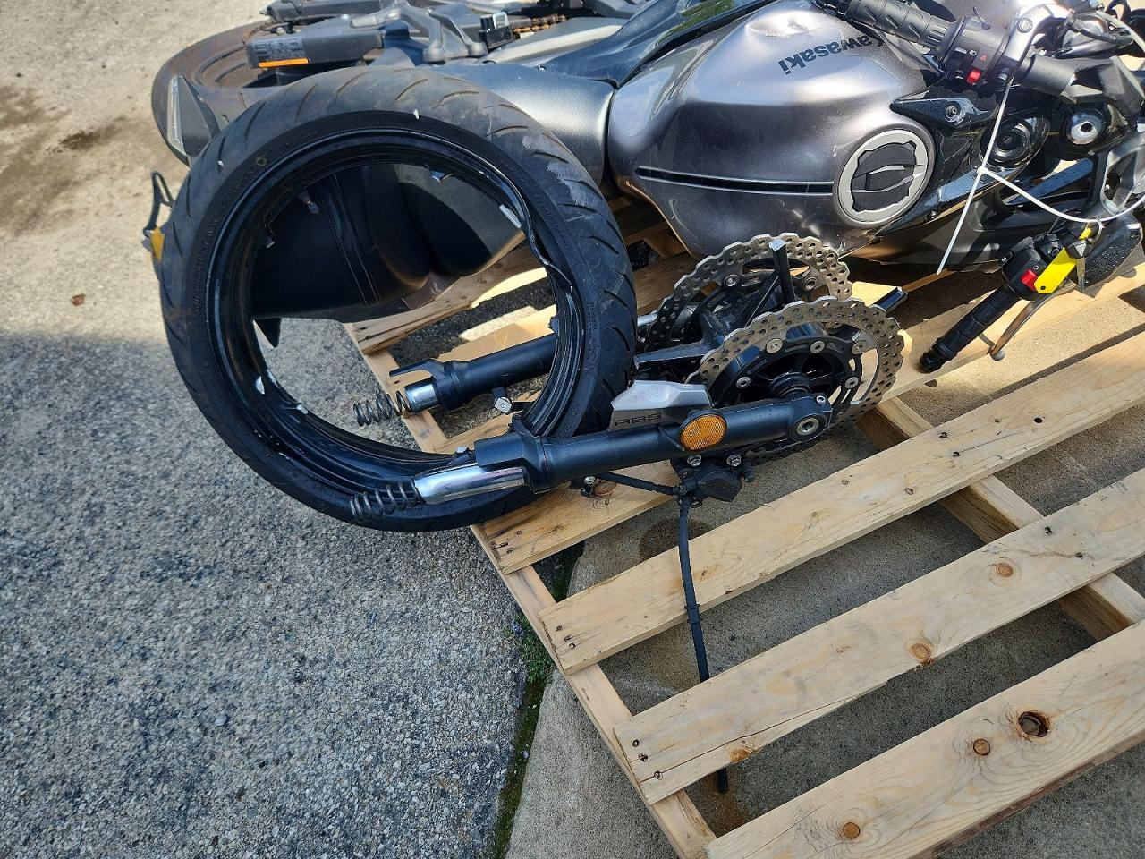 2021 KAWASAKI EX