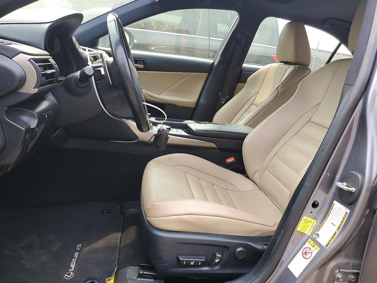 2018 LEXUS IS