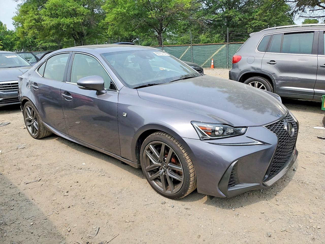 2018 LEXUS IS