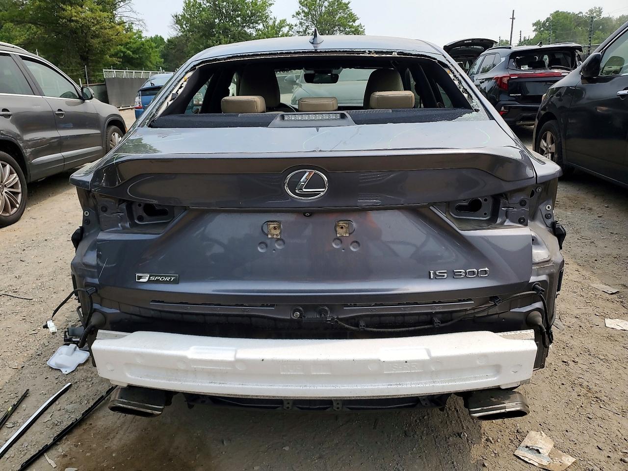 2018 LEXUS IS