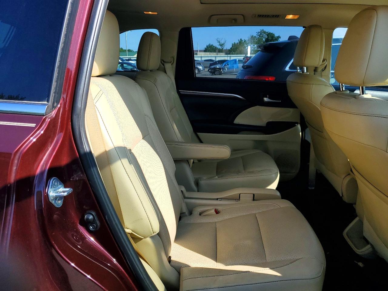 2019 TOYOTA HIGHLANDER