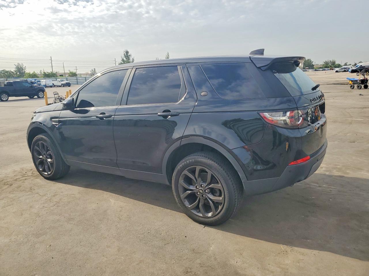 2019 LAND ROVER DISCOVERY