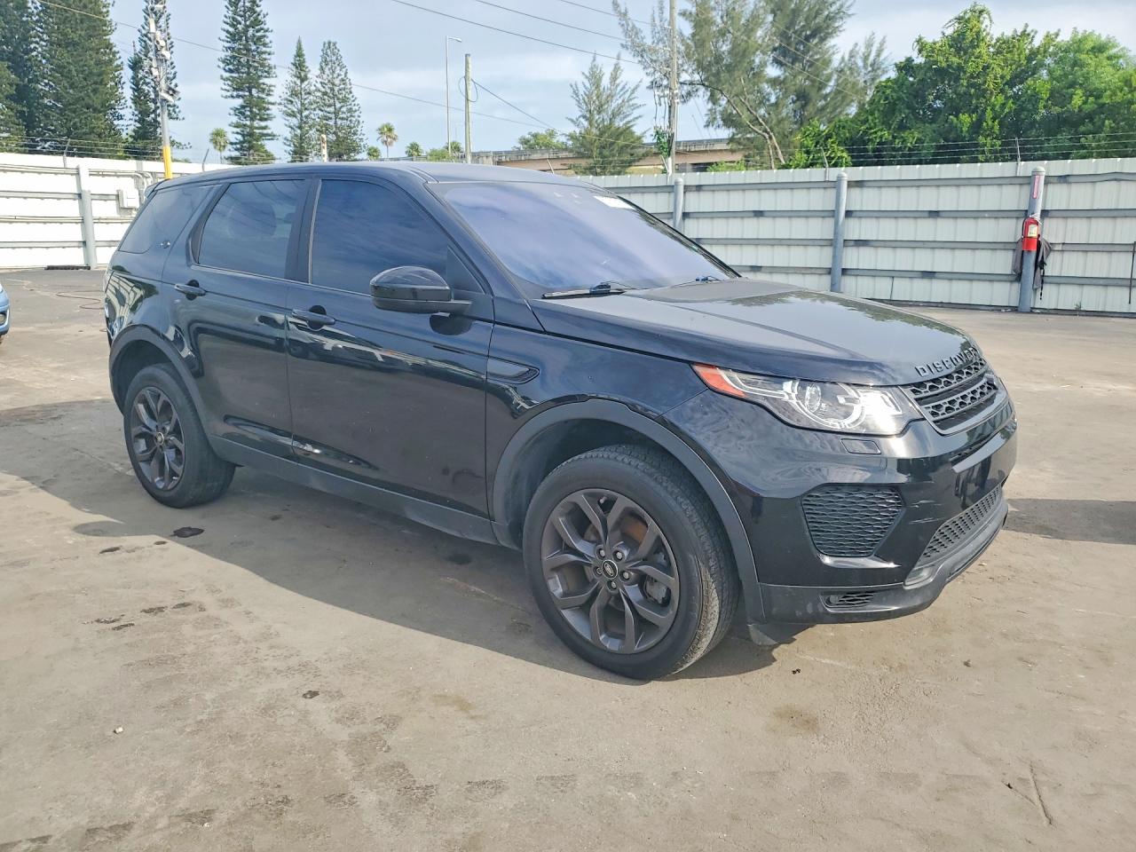 2019 LAND ROVER DISCOVERY