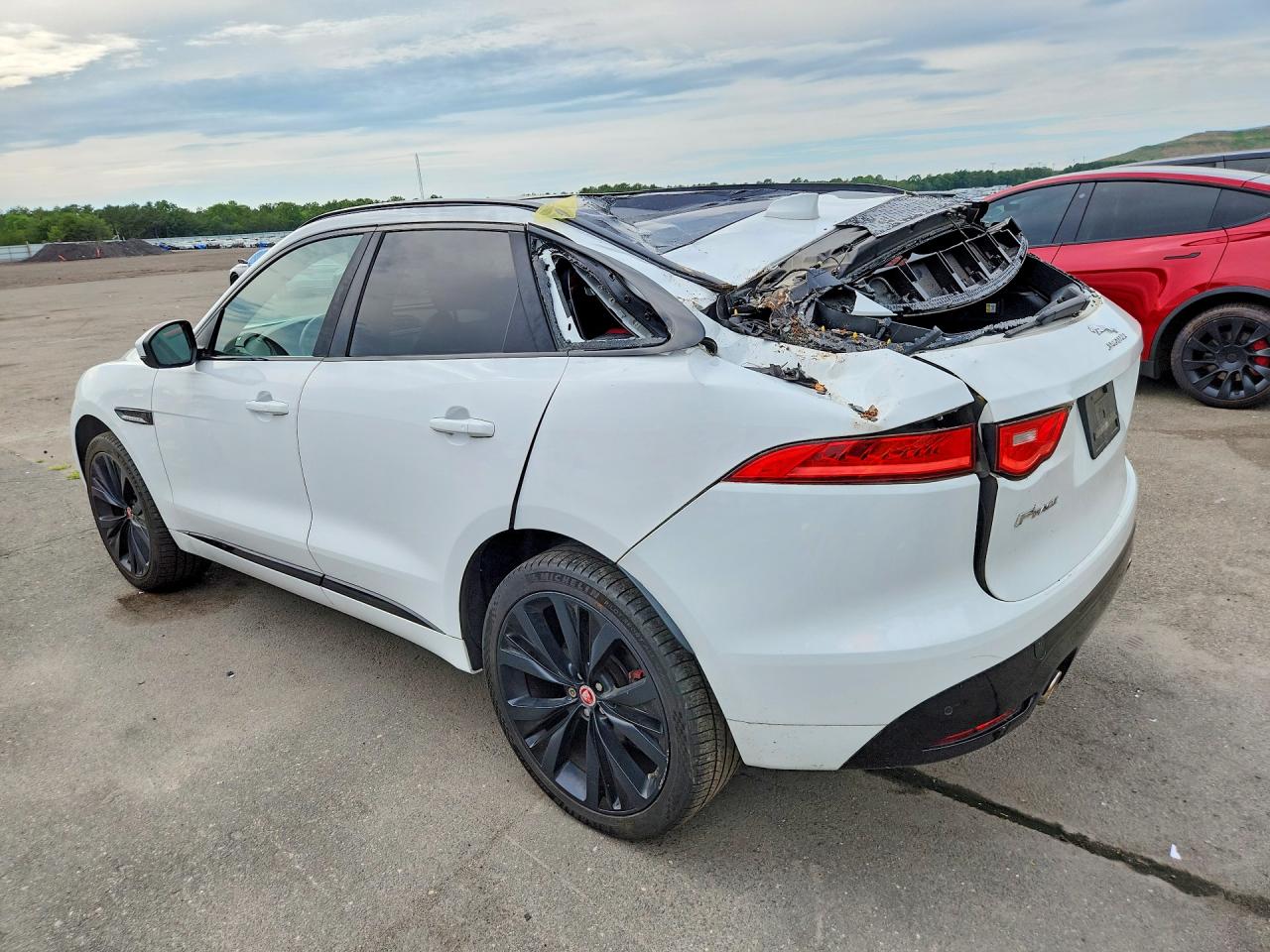 2017 JAGUAR F-PACE
