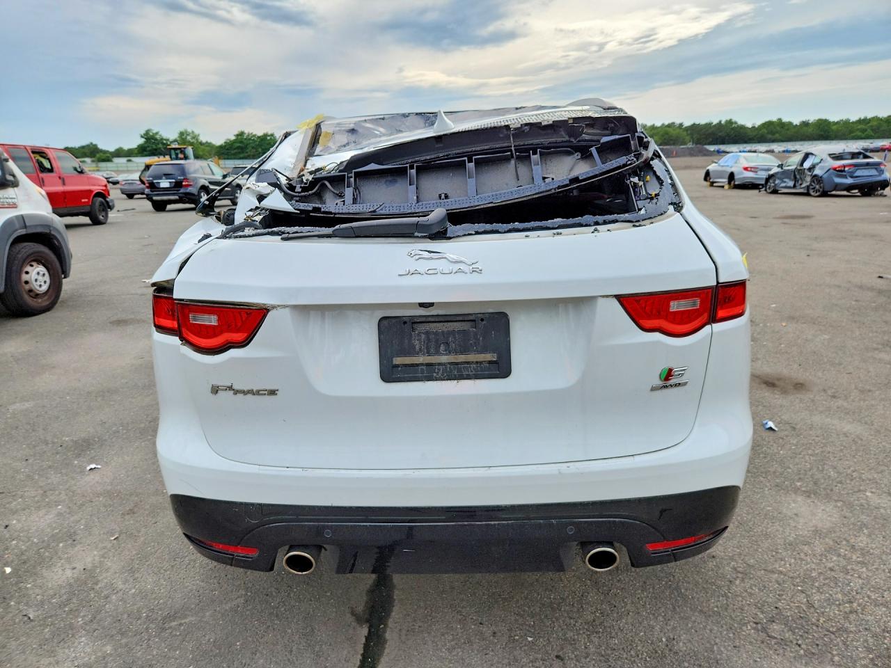 2017 JAGUAR F-PACE