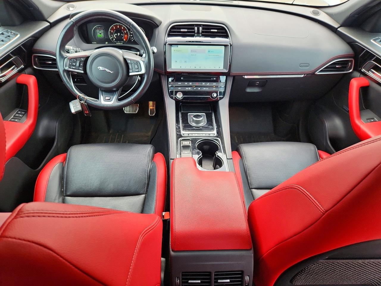2017 JAGUAR F-PACE