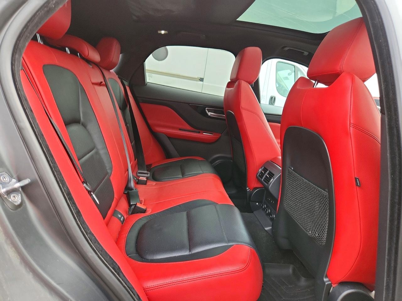 2017 JAGUAR F-PACE
