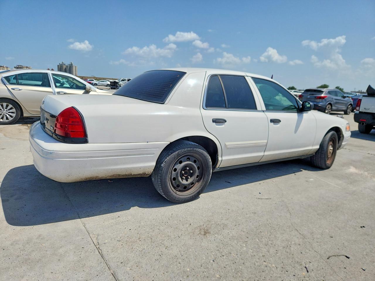 2011 FORD CROWN VIC