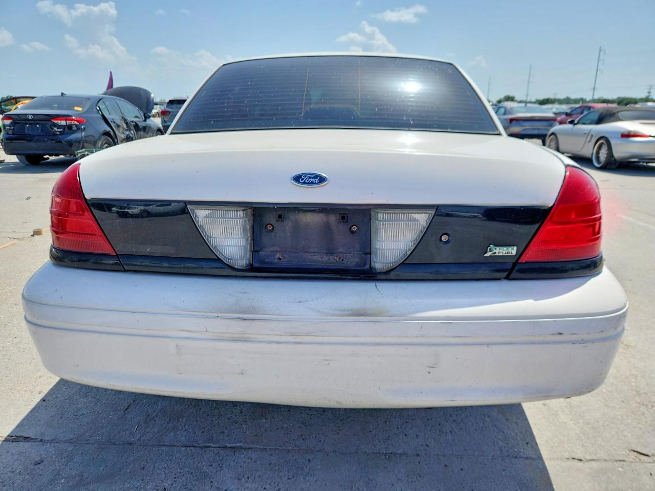 2011 FORD CROWN VIC