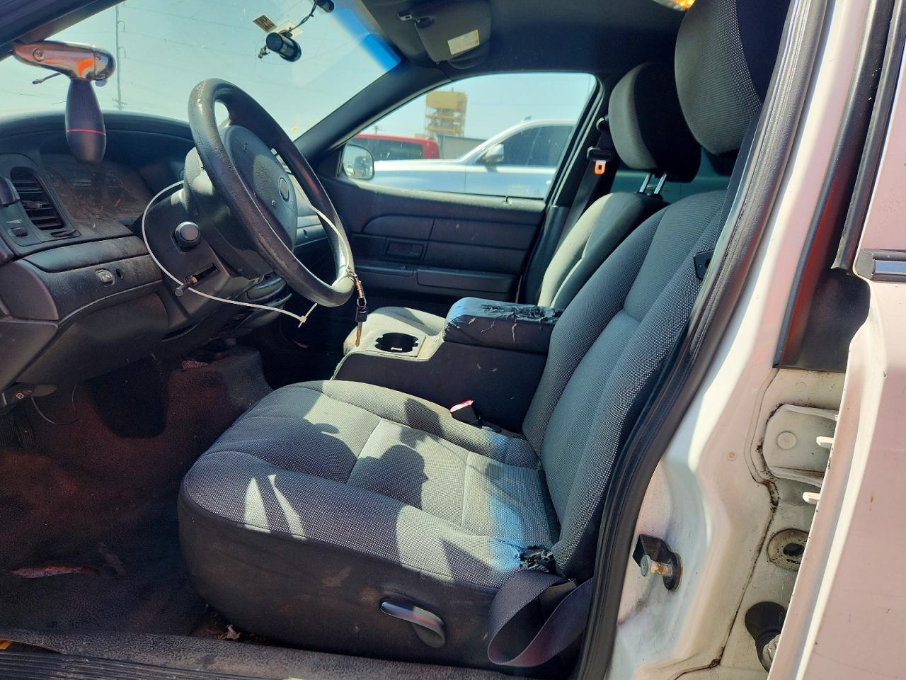 2011 FORD CROWN VIC
