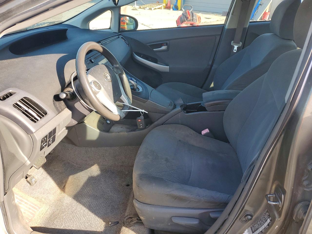 2011 TOYOTA PRIUS