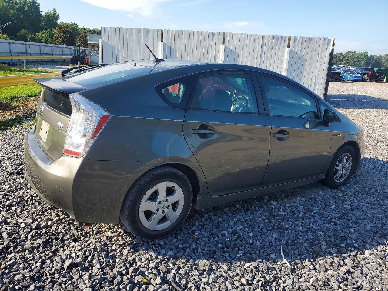 2011 TOYOTA PRIUS