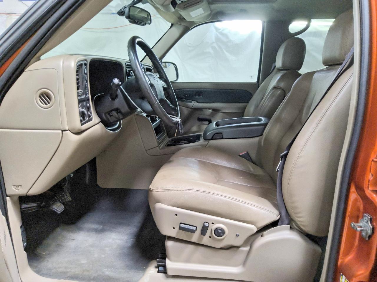2004 CHEVROLET AVALANCHE