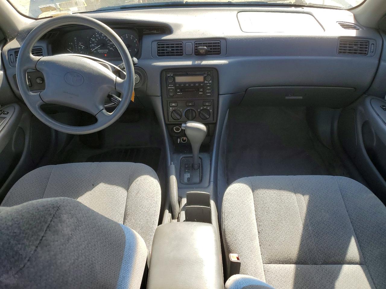 2001 TOYOTA CAMRY