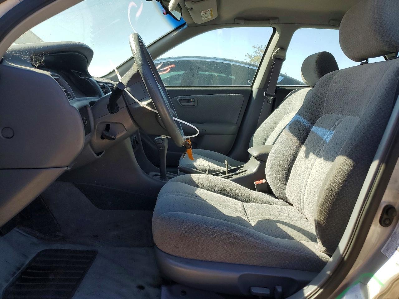 2001 TOYOTA CAMRY