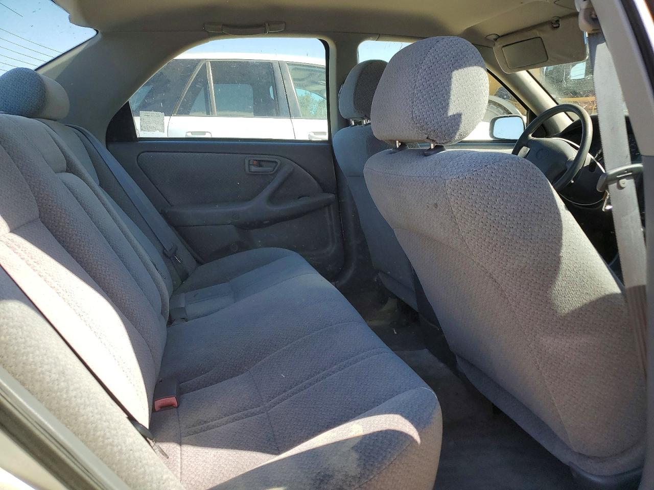 2001 TOYOTA CAMRY