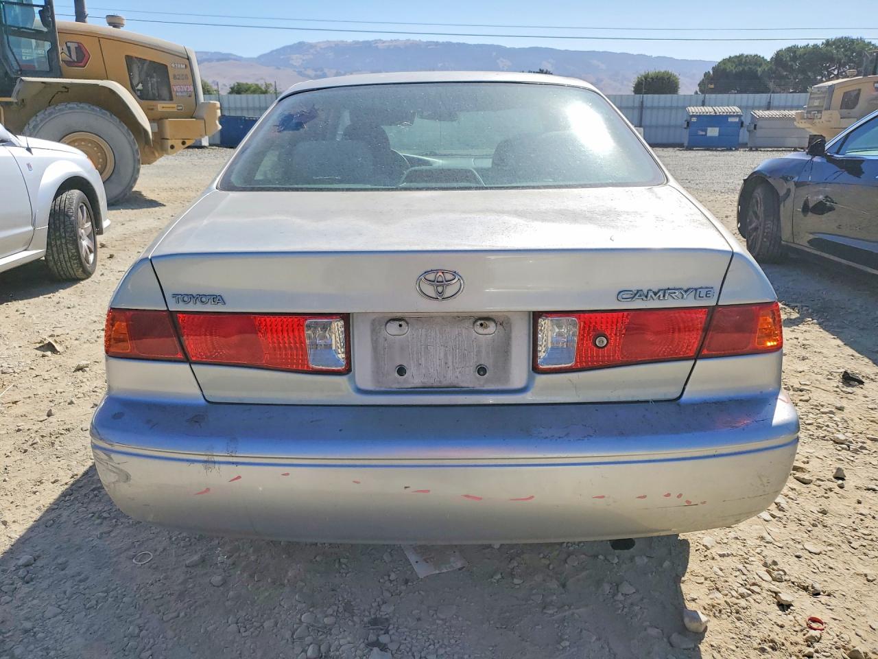 2001 TOYOTA CAMRY