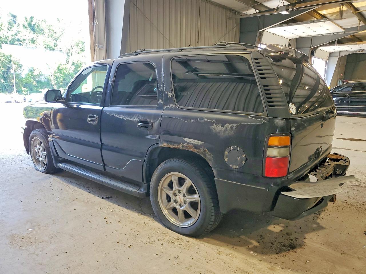 2005 GMC YUKON