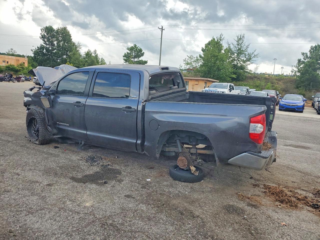 2016 TOYOTA TUNDRA