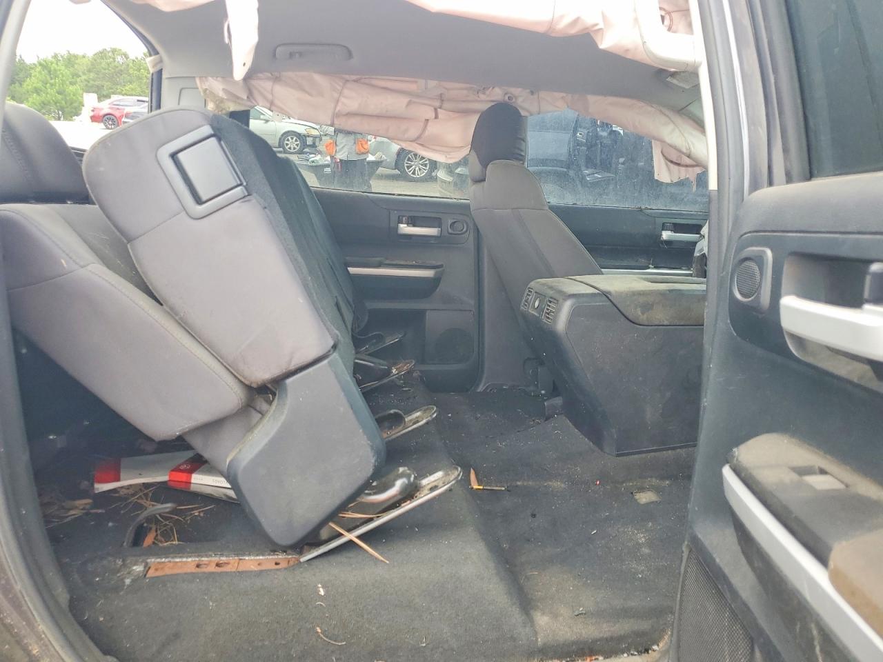 2016 TOYOTA TUNDRA