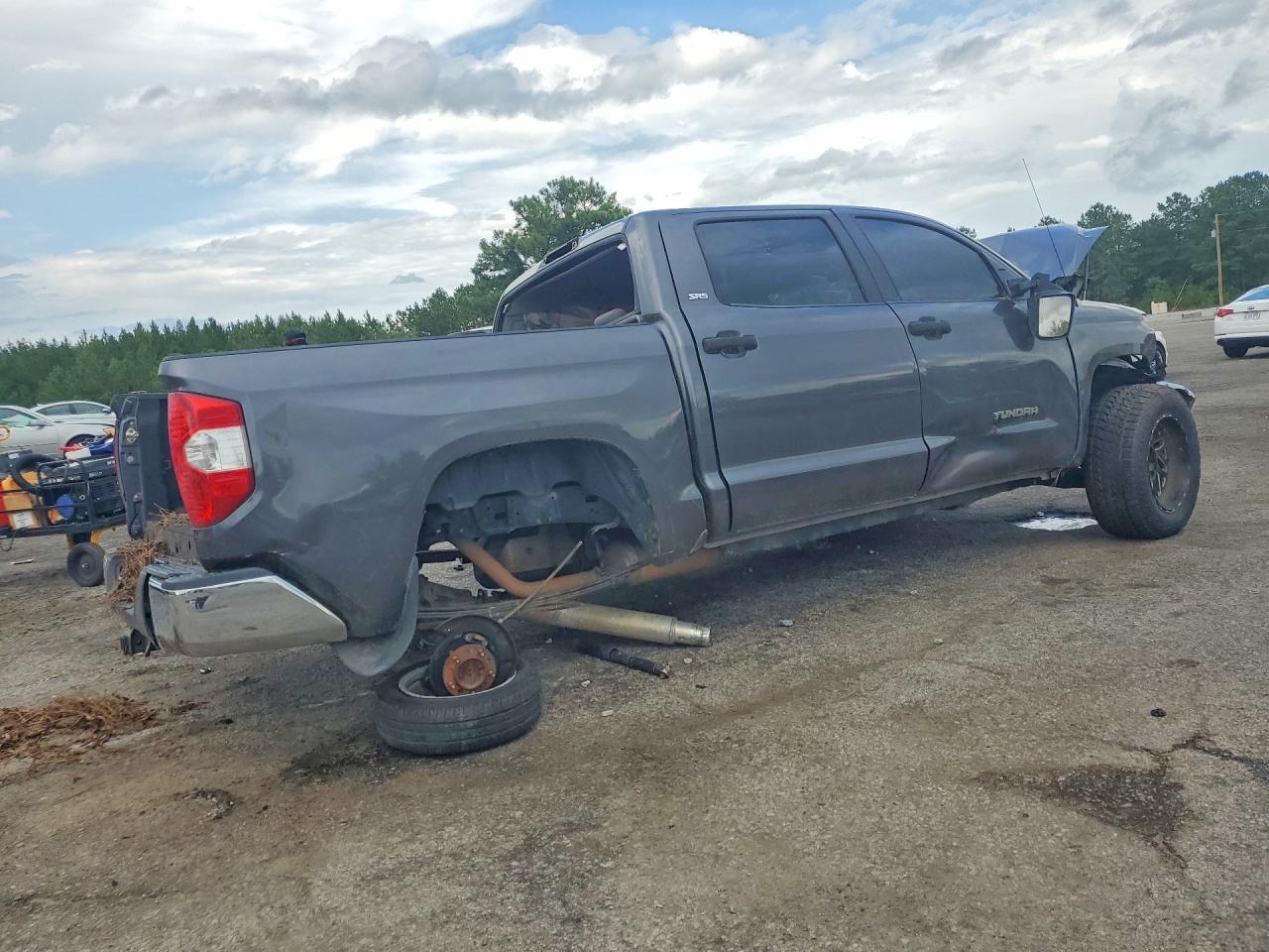 2016 TOYOTA TUNDRA