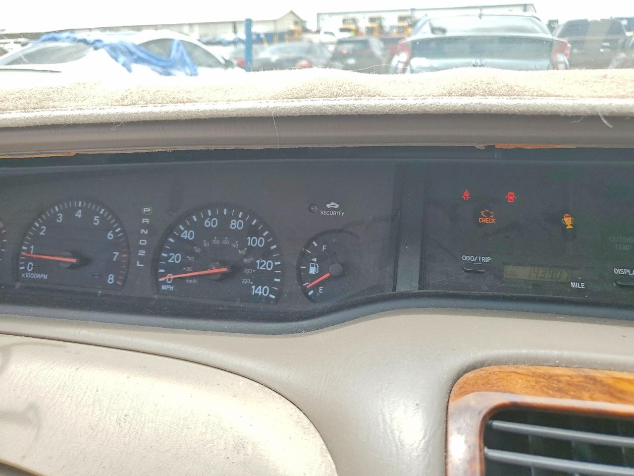 2004 TOYOTA AVALON