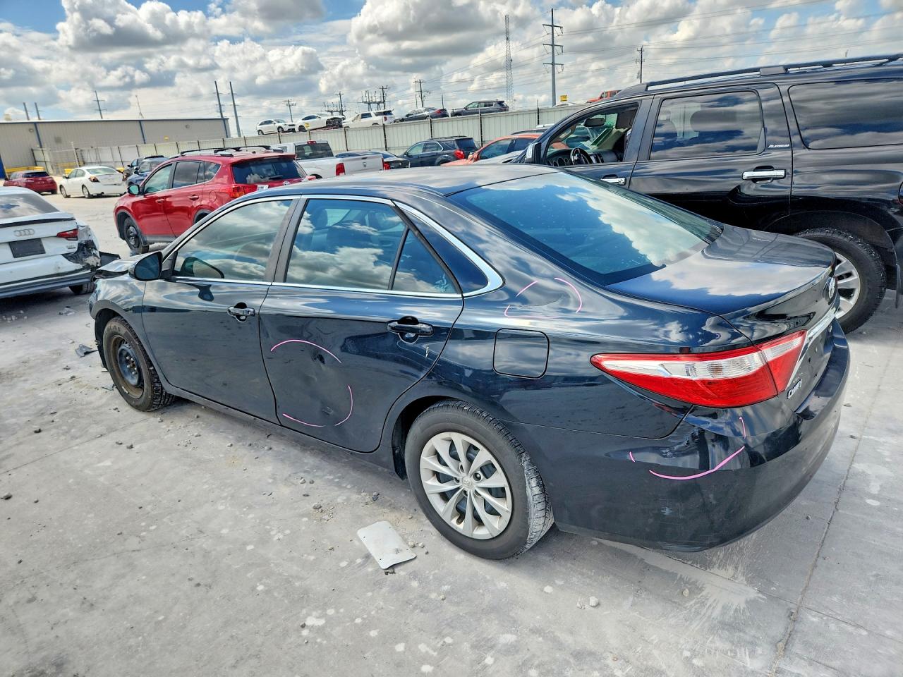 2016 TOYOTA CAMRY