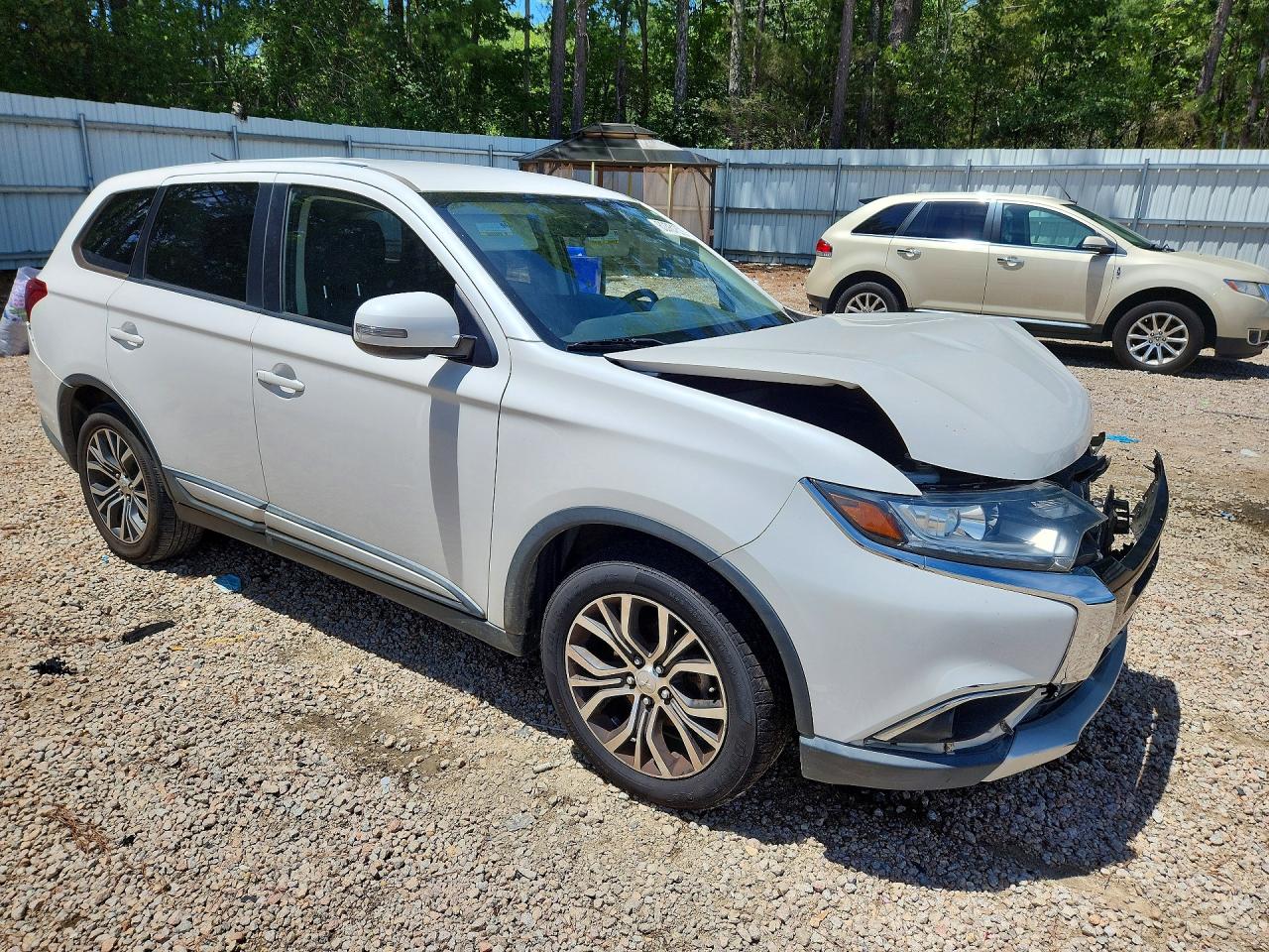 2016 MITSUBISHI OUTLANDER