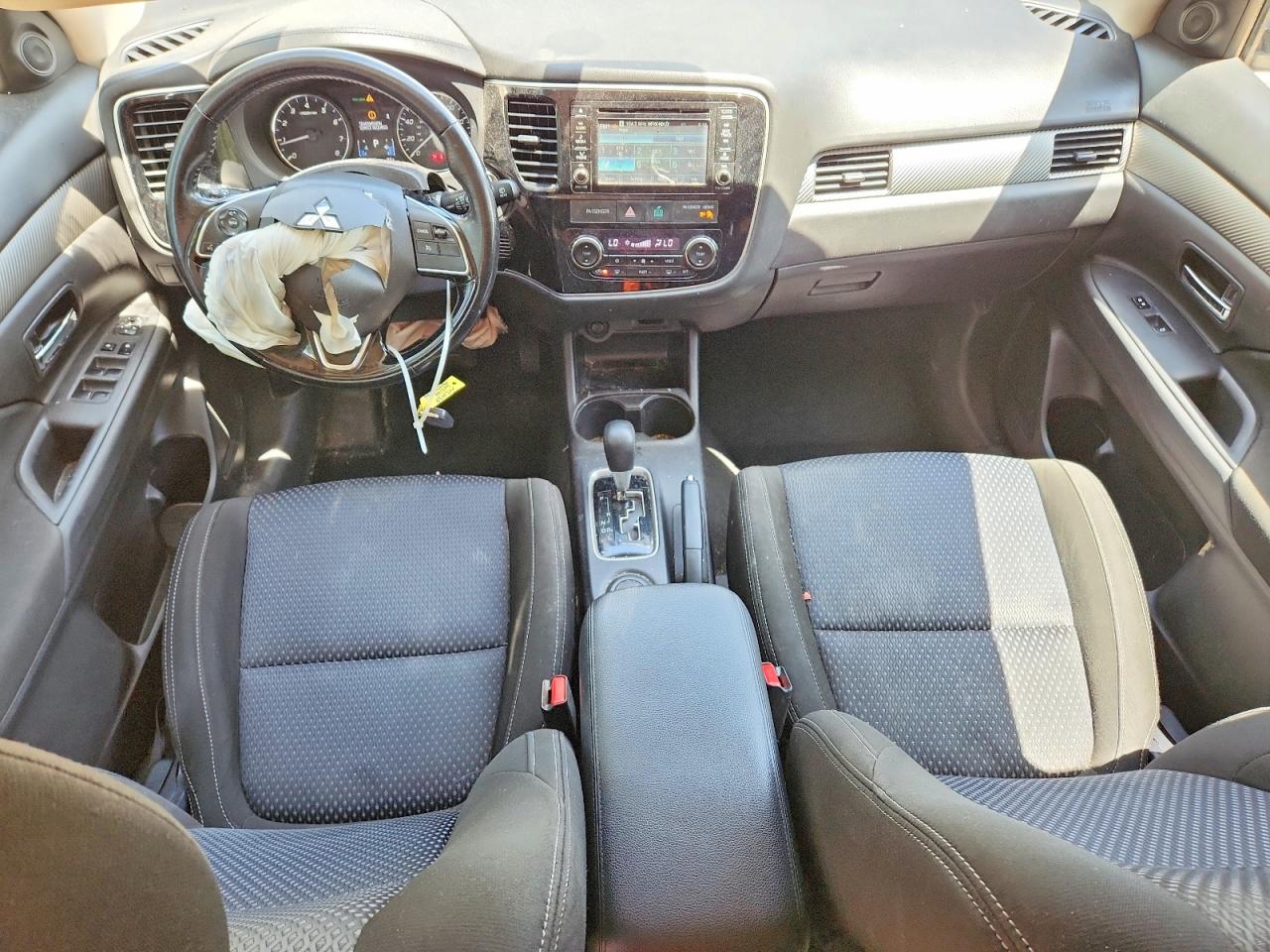 2016 MITSUBISHI OUTLANDER