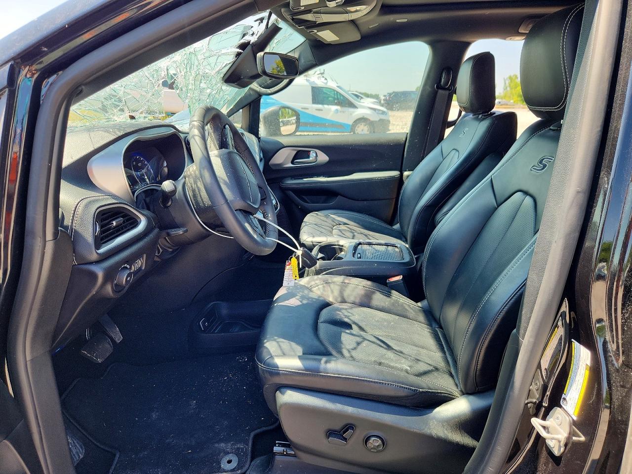 2023 CHRYSLER PACIFICA