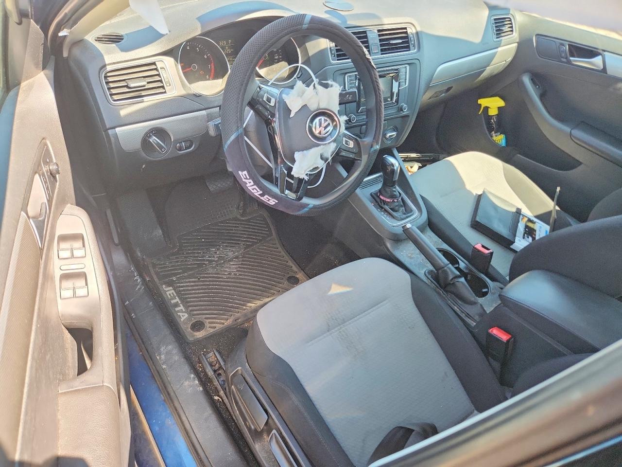2017 VOLKSWAGEN JETTA