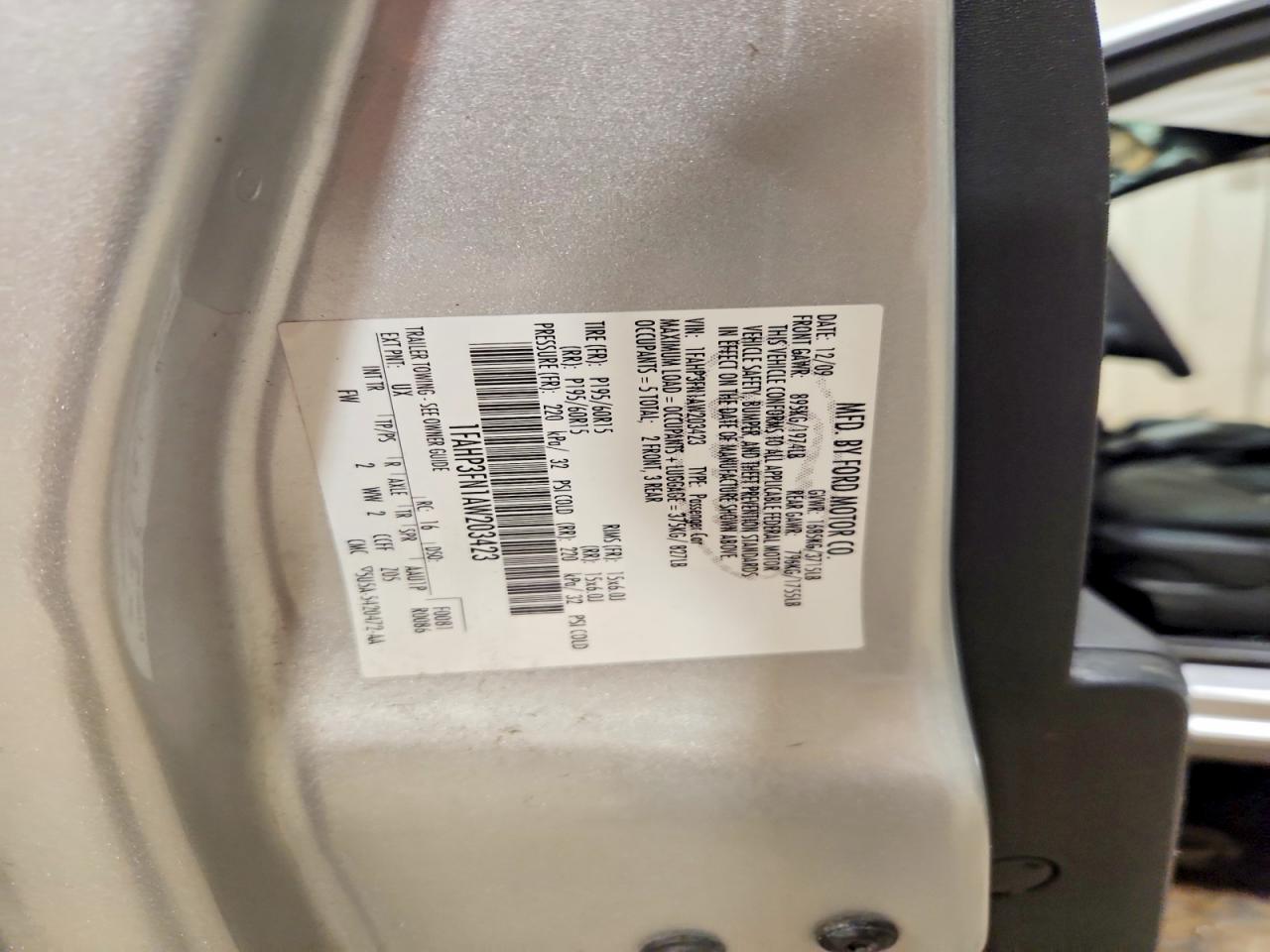 2010 FORD FOCUS
