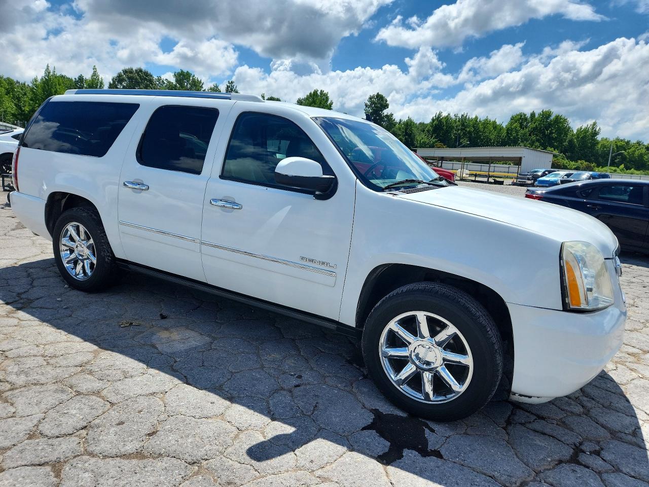 2012 GMC YUKON