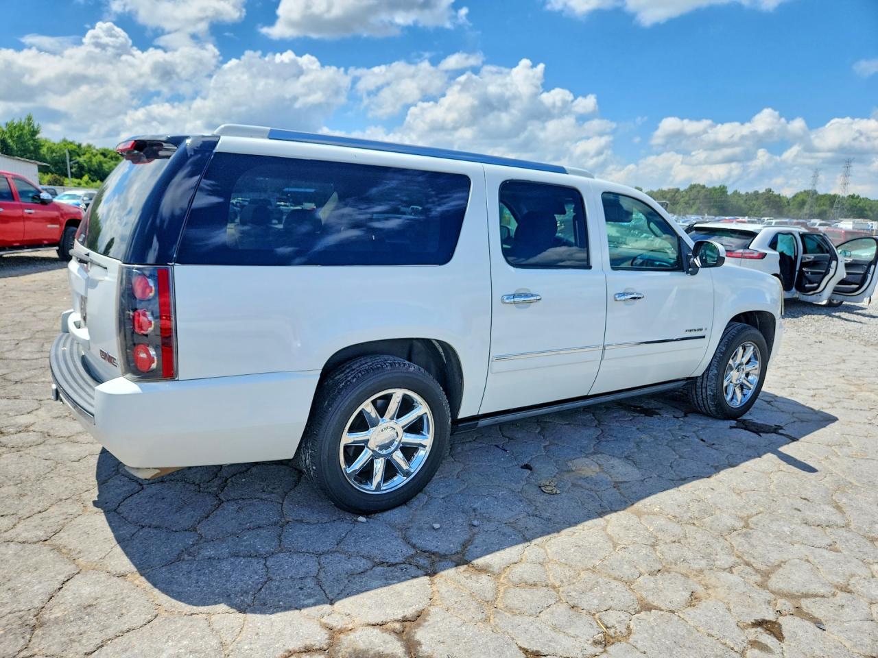 2012 GMC YUKON