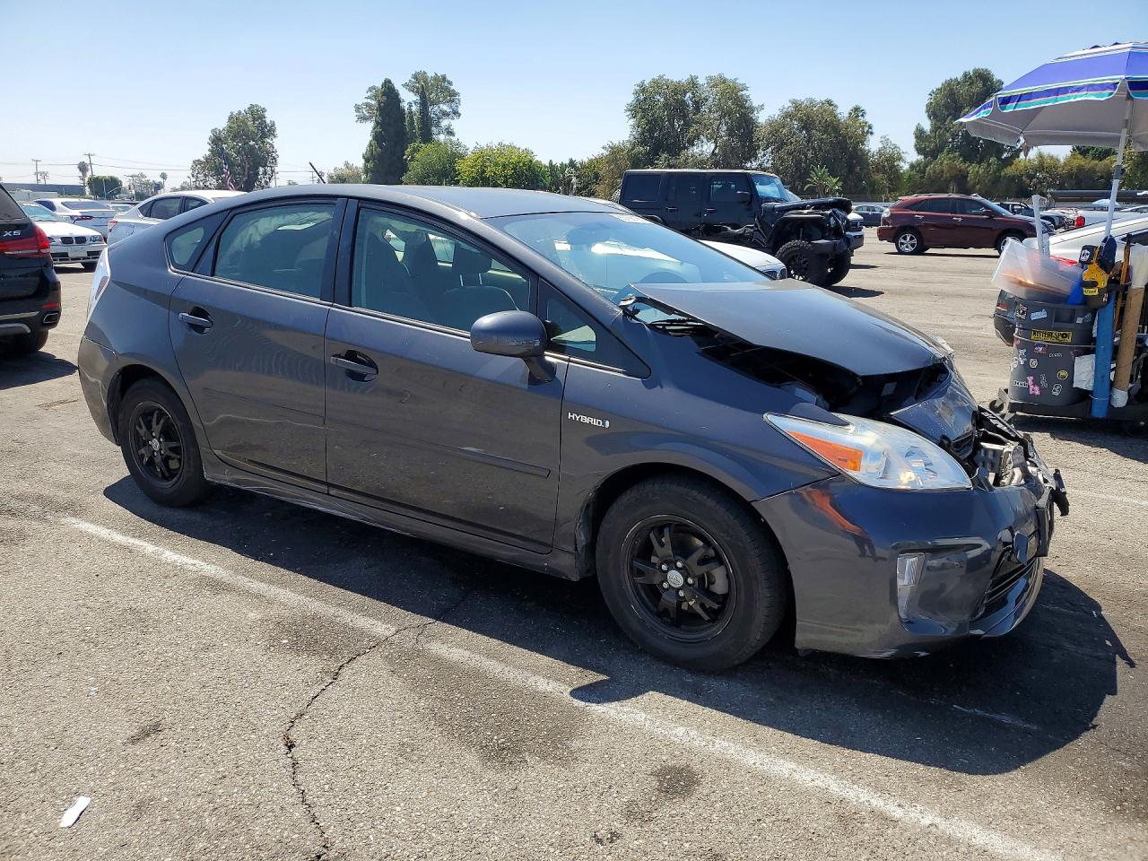 2015 TOYOTA PRIUS