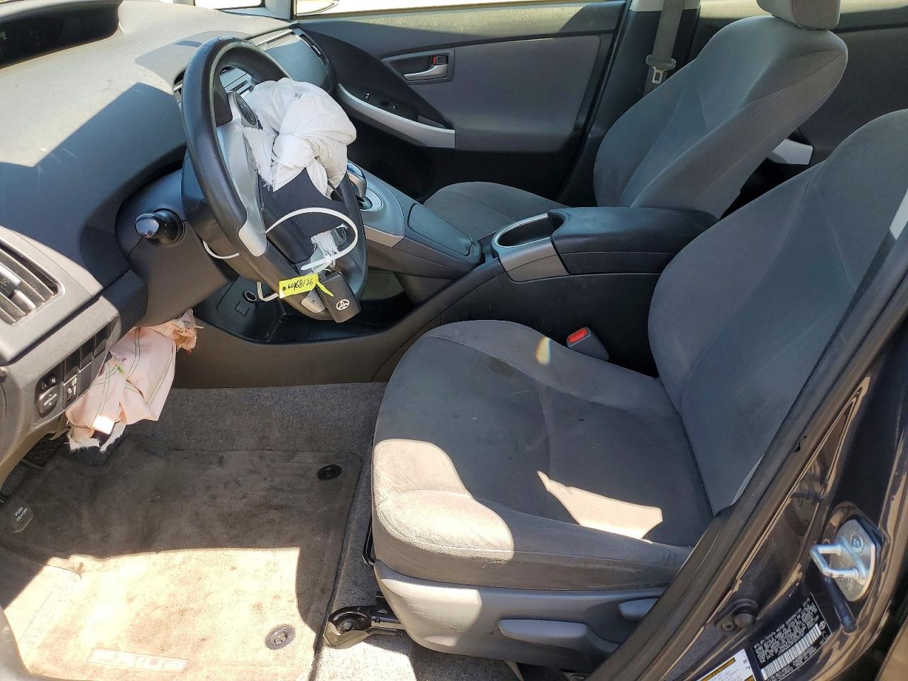 2015 TOYOTA PRIUS