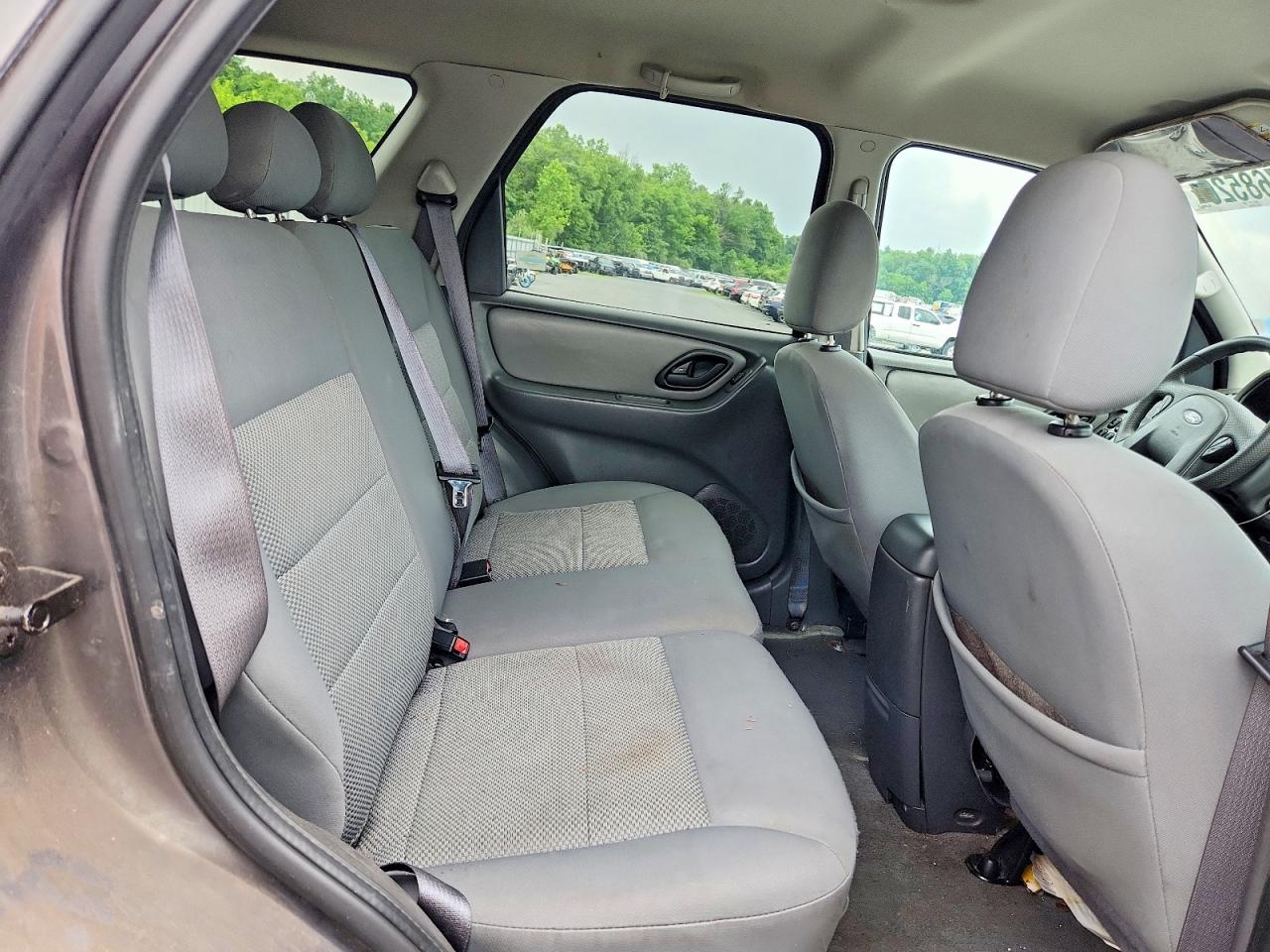 2006 FORD ESCAPE