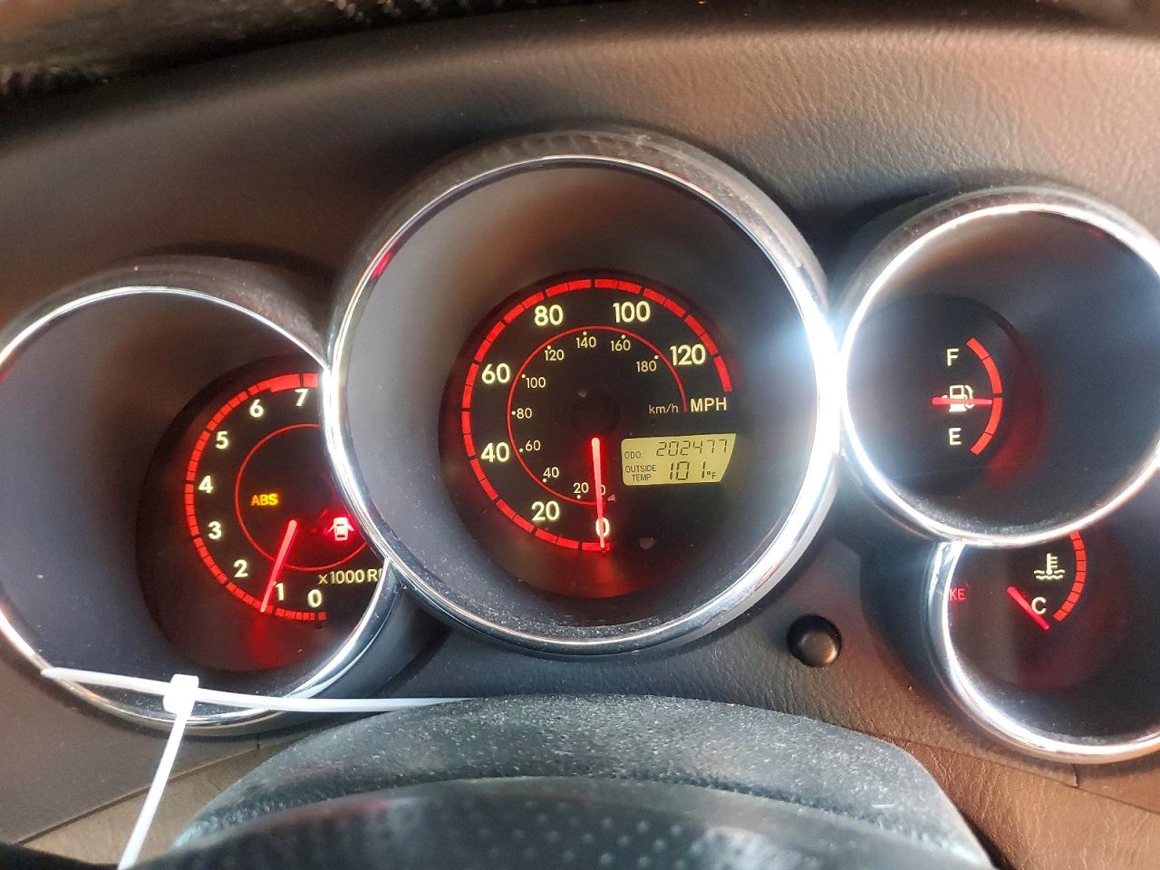 2004 TOYOTA COROLLA
