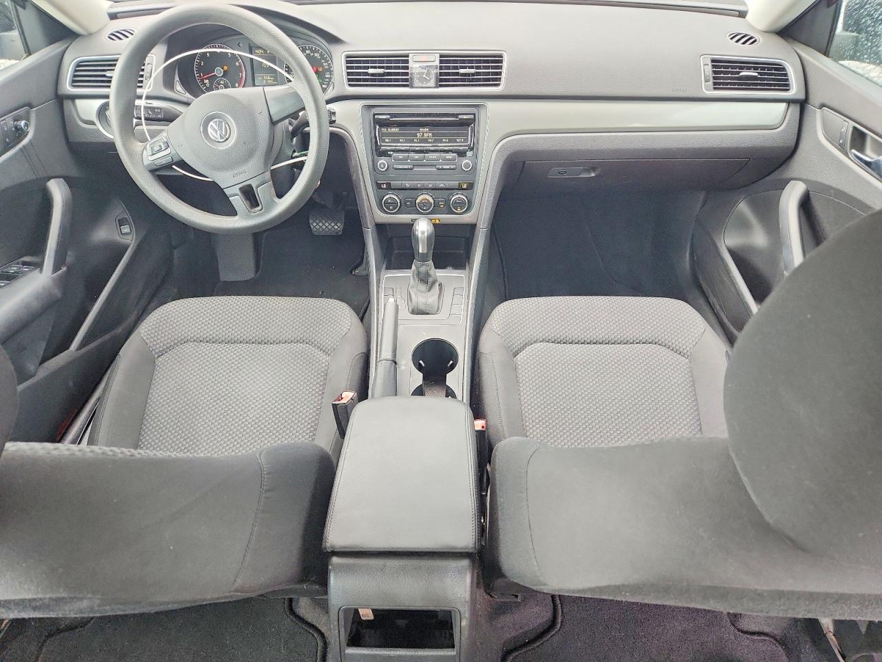 2012 VOLKSWAGEN PASSAT