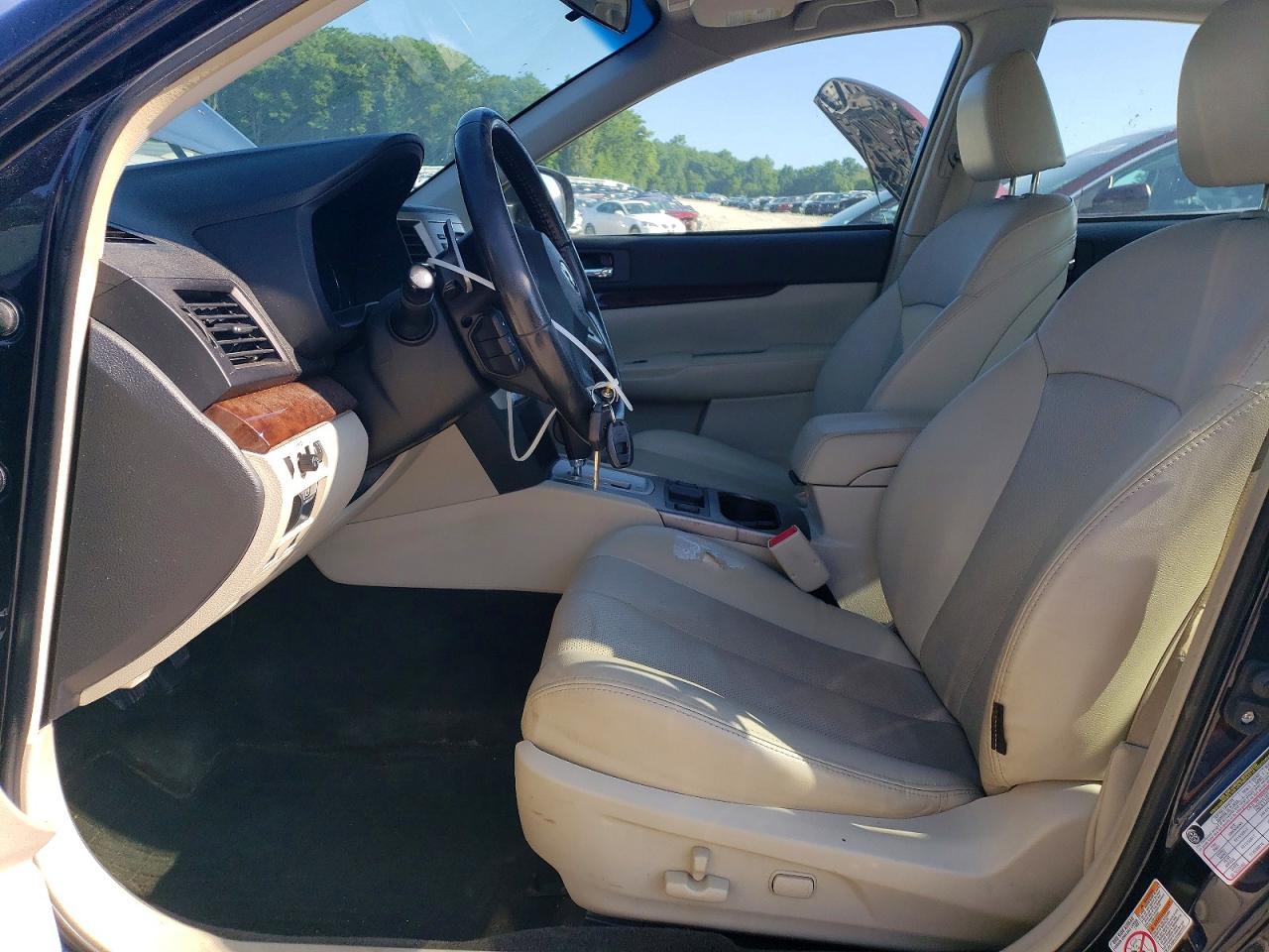 2013 SUBARU LEGACY