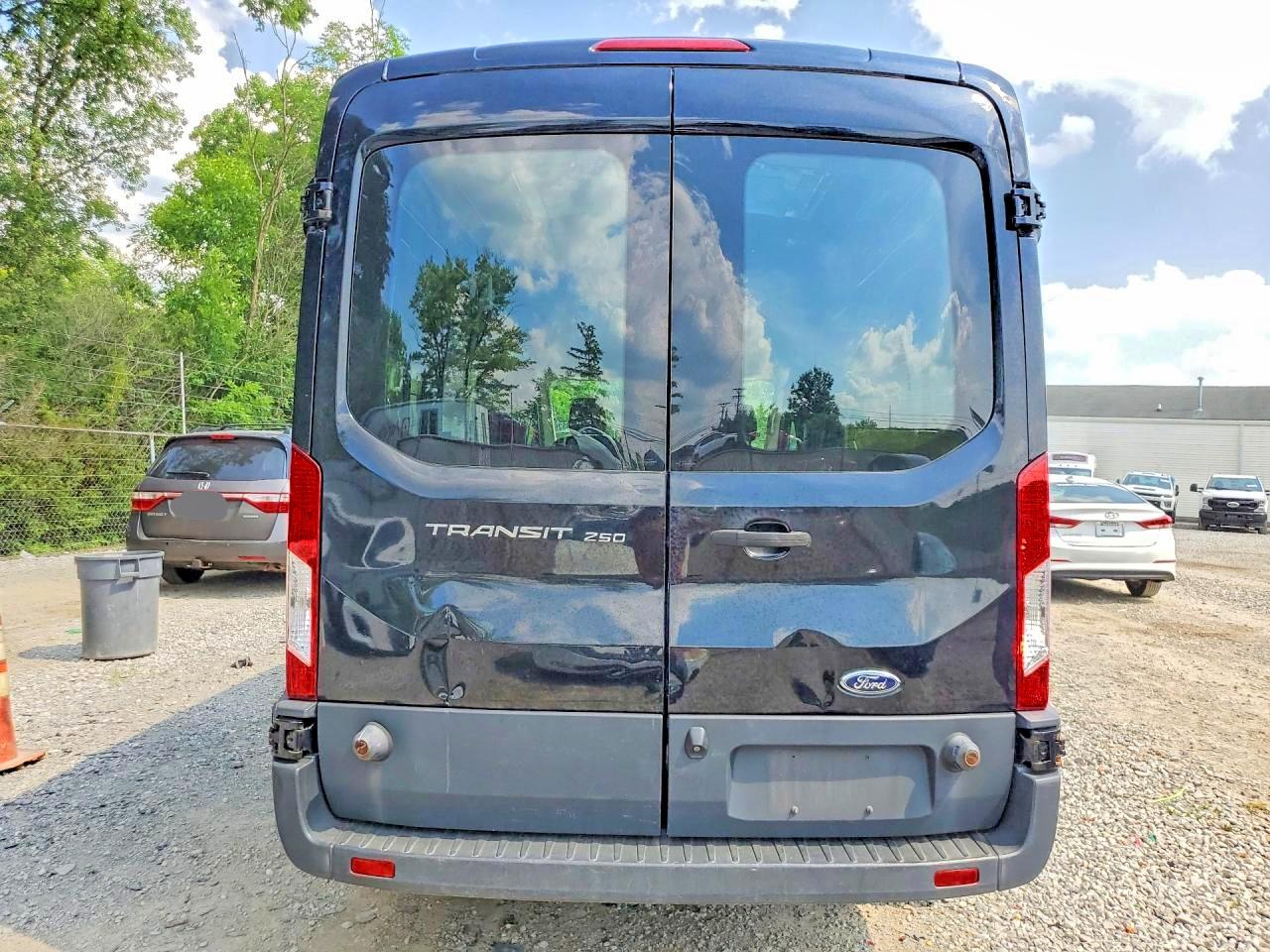2017 FORD TRANSIT