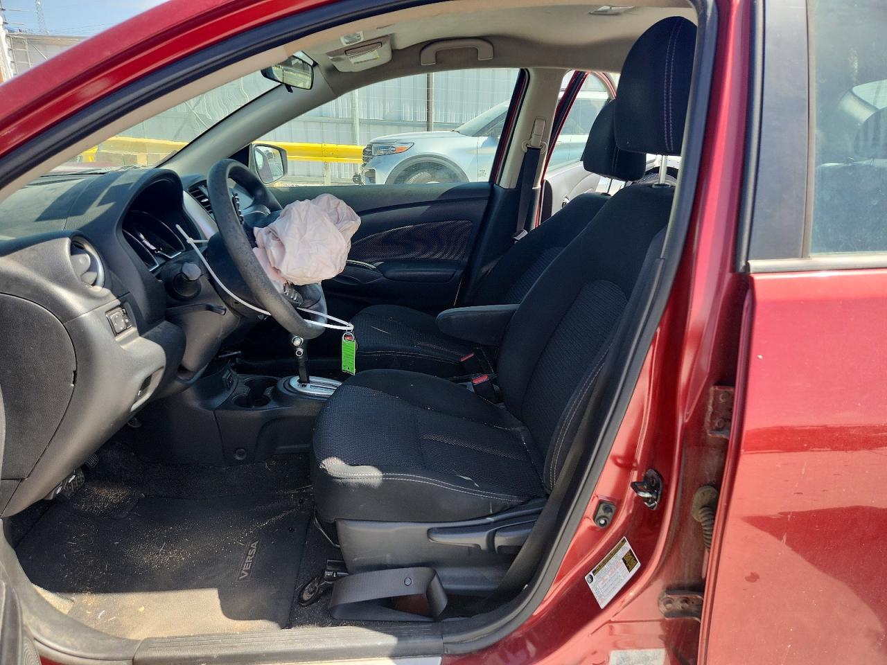 2017 NISSAN VERSA