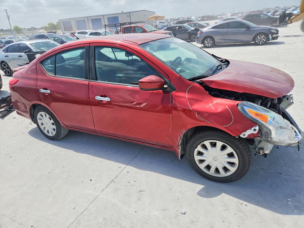 2017 NISSAN VERSA