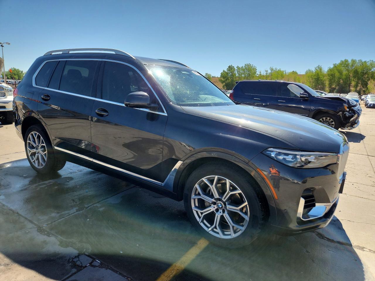 2022 BMW X7
