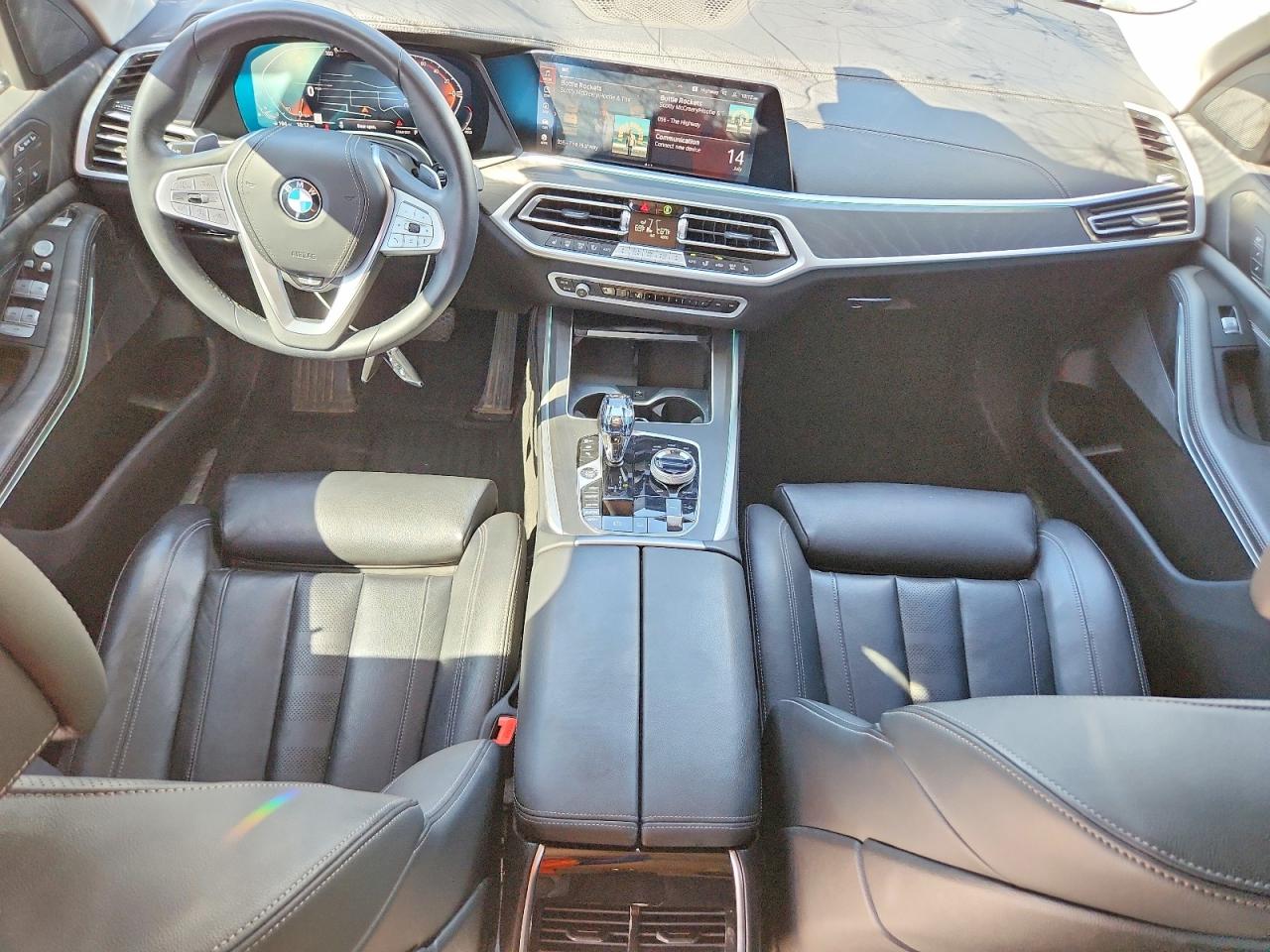 2022 BMW X7